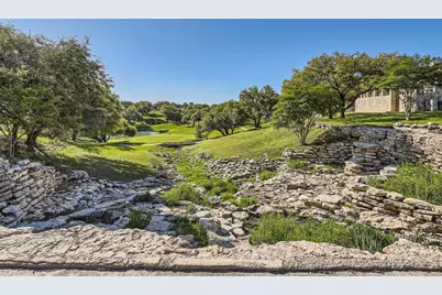 27209 Waterfall Hill Parkway, Spicewood, TX 78669 - Photo 12