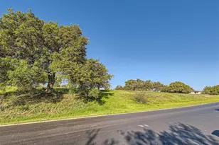 27209 Waterfall Hill Pkwy, Spicewood, TX 78669 - Photo 4