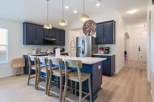 1819 Melissa Oaks Ln, Austin, TX 78744 - Photo 10