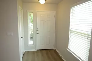 375 Musgrav, Kyle, TX 78640 - Photo 2