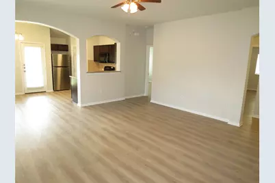 375 Musgrav, Kyle, TX 78640 - Photo 4