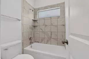 941 Legends Ln, Georgetown, TX 78628 - Photo 20