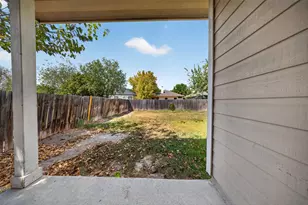 11500 Lapoynor St, Manor, TX 78653 - Photo 32