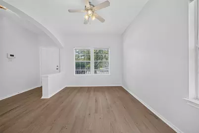 11500 Lapoynor Street, Manor, TX 78653 - Photo 6
