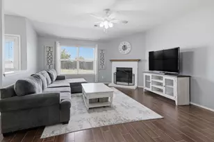 905 Lee Dr, Leander, TX 78641 - Photo 2