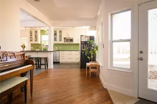 4902 Pecan Springs Rd, Austin, TX 78723 - Photo 24