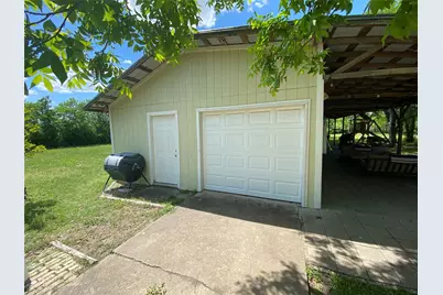 4902 Pecan Springs Road, Austin, TX 78723 - Photo 12