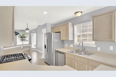 4911 Edenbourgh Lane, Austin, TX 78754 - Photo 10