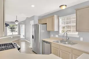 4911 Edenbourgh Ln, Austin, TX 78754 - Photo 10