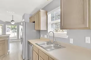 4911 Edenbourgh Ln, Austin, TX 78754 - Photo 8