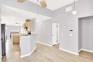 4911 Edenbourgh Ln, Austin, TX 78754 - Photo 4