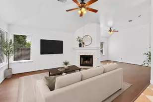 2005 E 19th St, Georgetown, TX 78626 - Photo 2