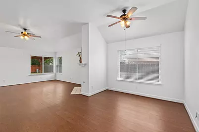 2005 E 19th Street, Georgetown, TX 78626 - Photo 10
