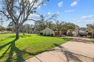 22008 Briarcliff Dr, Briarcliff, TX 78669 - Photo 4