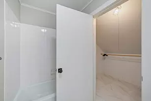 6004 Shadow Valley Cove, Austin, TX 78731 - Photo 16