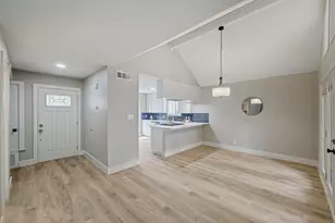 6004 Shadow Valley Cove, Austin, TX 78731 - Photo 4