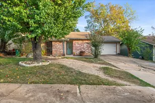 5105 Palo Blanco Ln, Austin, TX 78744 - Photo 2