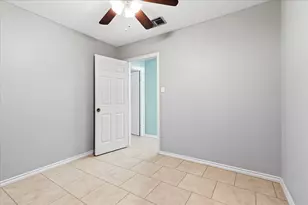 5105 Palo Blanco Ln, Austin, TX 78744 - Photo 10