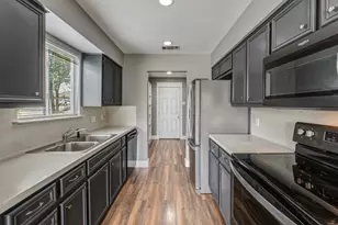 3910 Stoney Hill, Round Rock, TX 78681 - Photo 12