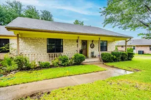 1704 Buttercup Rd, Pflugerville, TX 78660 - Photo 2