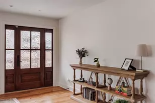 2613 E 2nd St, Austin, TX 78702 - Photo 4