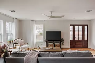 2613 E 2nd St, Austin, TX 78702 - Photo 8