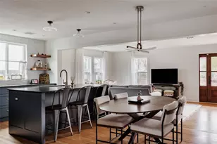 2613 E 2nd St, Austin, TX 78702 - Photo 10