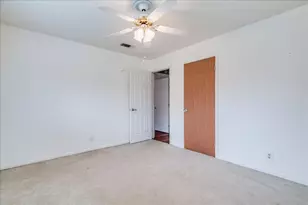985 N Chambers St, Giddings, TX 78942 - Photo 24