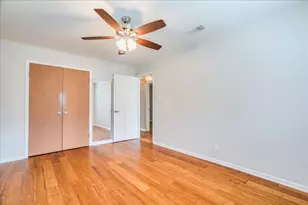 985 N Chambers St, Giddings, TX 78942 - Photo 22