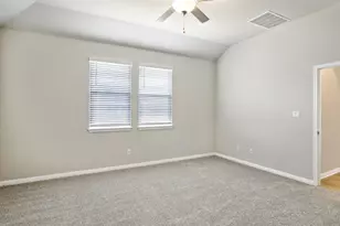 180 Coopers Hawk Crst, Cedar Creek, TX 78612 - Photo 6