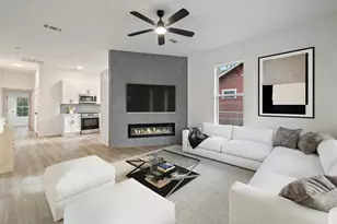 707 W 7th St, Taylor, TX 76574 - Photo 2