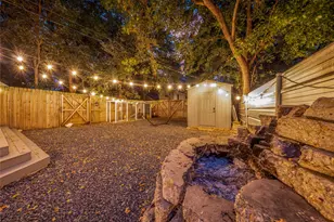 2013 Canterbury St, Austin, TX 78702 - Photo 10