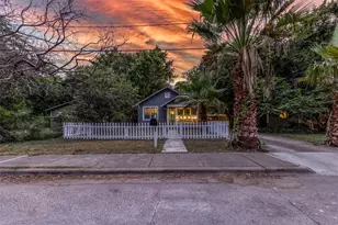 2013 Canterbury St, Austin, TX 78702 - Photo 2