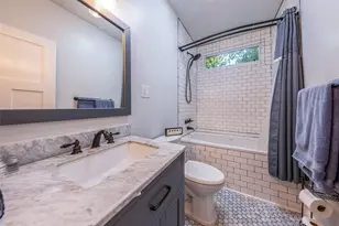 2013 Canterbury St, Austin, TX 78702 - Photo 8