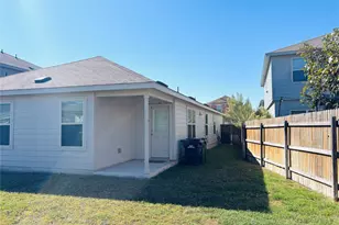 113 Star Pass, Jarrell, TX 76537 - Photo 16