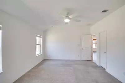 105 Meadow Wood Cove, Georgetown, TX 78626 - Photo 16