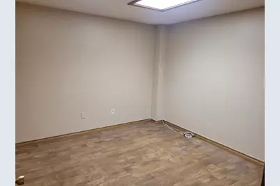 808 Spring Street, Bastrop, TX 78602 - Photo 12