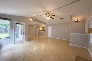 13004 Campos Dr, Austin, TX 78727 - Photo 6