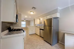 13004 Campos Dr, Austin, TX 78727 - Photo 14
