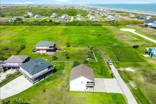 157 Verdia Dr, Crystal Beach, TX 77650 - Photo 34