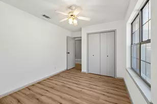 28 Oaks Pl, Lago Vista, TX 78645 - Photo 20