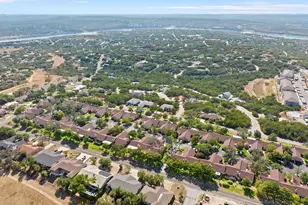 28 Oaks Pl, Lago Vista, TX 78645 - Photo 34