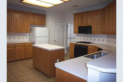 7924 Siringo Pass, Austin, TX 78749 - Photo 4