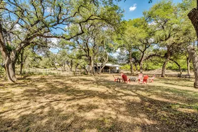 251 Oak Grove Drive, Dripping Springs, TX 78620 - Photo 8