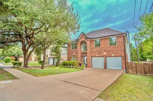 13102 Hunters Chase Dr, Austin, TX 78729 - Photo 2