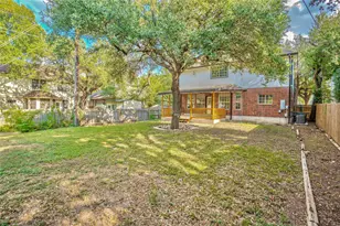13102 Hunters Chase Dr, Austin, TX 78729 - Photo 36
