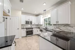 13102 Hunters Chase Dr, Austin, TX 78729 - Photo 2