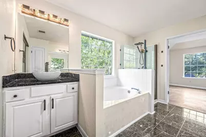 13102 Hunters Chase Drive, Austin, TX 78729 - Photo 32