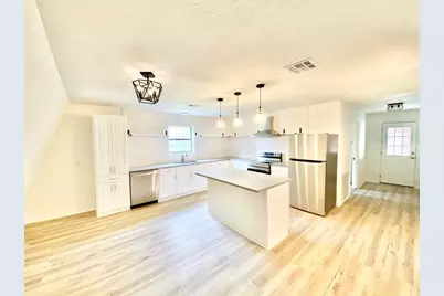 114 Hollaway Avenue #A, La Grange, TX 78945 - Photo 4