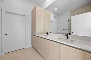 2209 S 1st St, Austin, TX 78704 - Photo 14